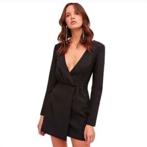 NWT Finders Keepers Victoria black Cocktail mini dress long sleeve Size 6 medium